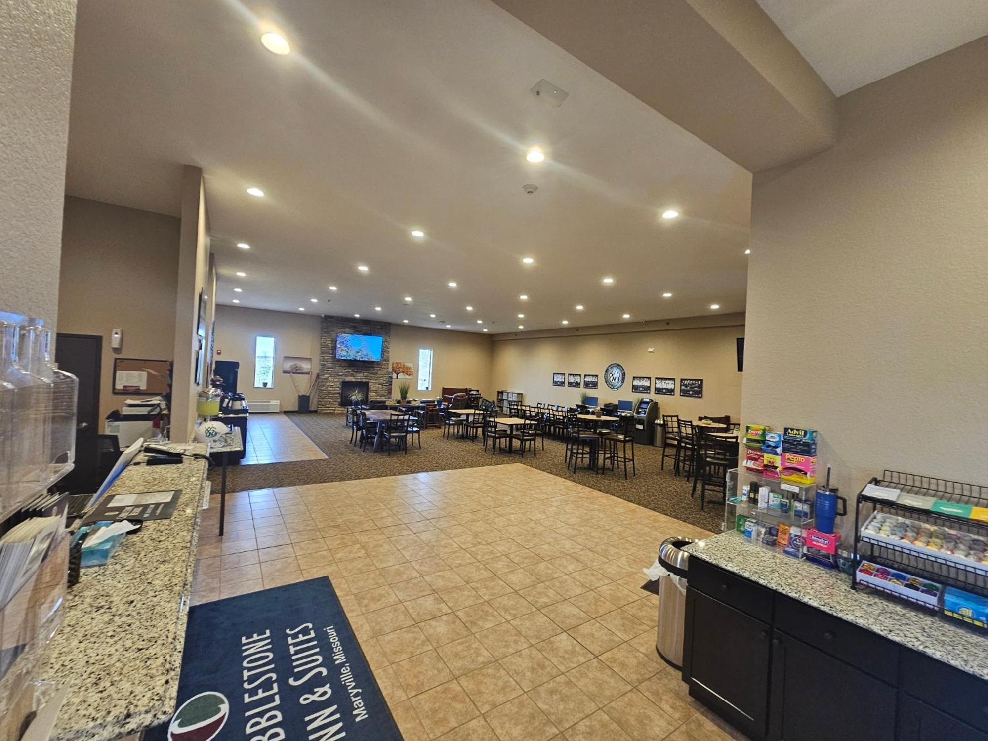 Cobblestone Inn & Suites Maryville Kültér fotó